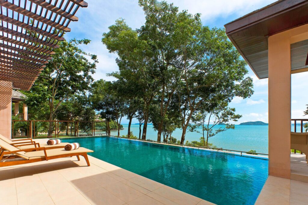 普吉島西瑞灣威斯汀水療度假村(The Westin Siray Bay Resort & Spa, Phuket)