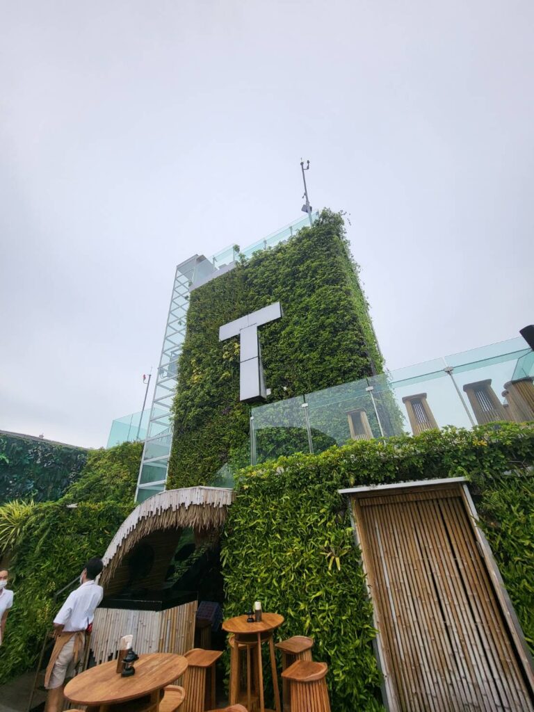 曼谷Tichuca Rooftop Bar巨樹水母高空酒吧