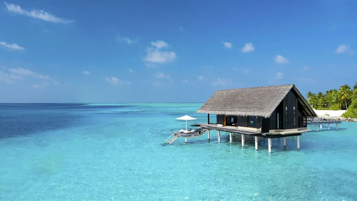 馬爾地夫旱季水上屋與穩定海況適合蜜月旅行