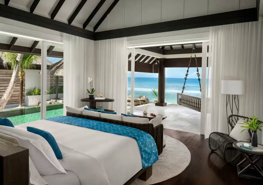 Naladhu Two Bedroom Ocean House 臥室與海景