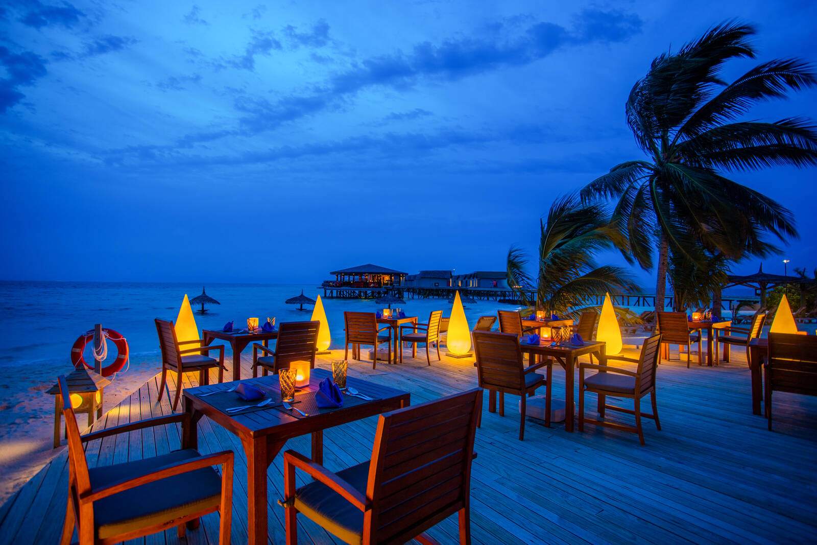 Centara Ras Fushi Suan Bua 泰式餐廳海景座位