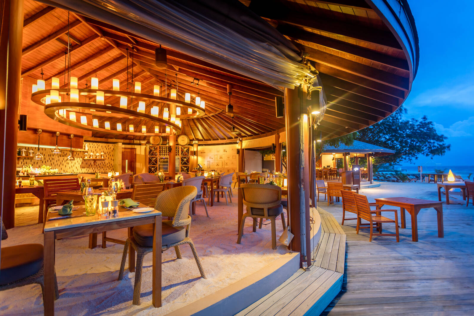 Centara Ras Fushi La Brezza 義式餐廳與海景座位