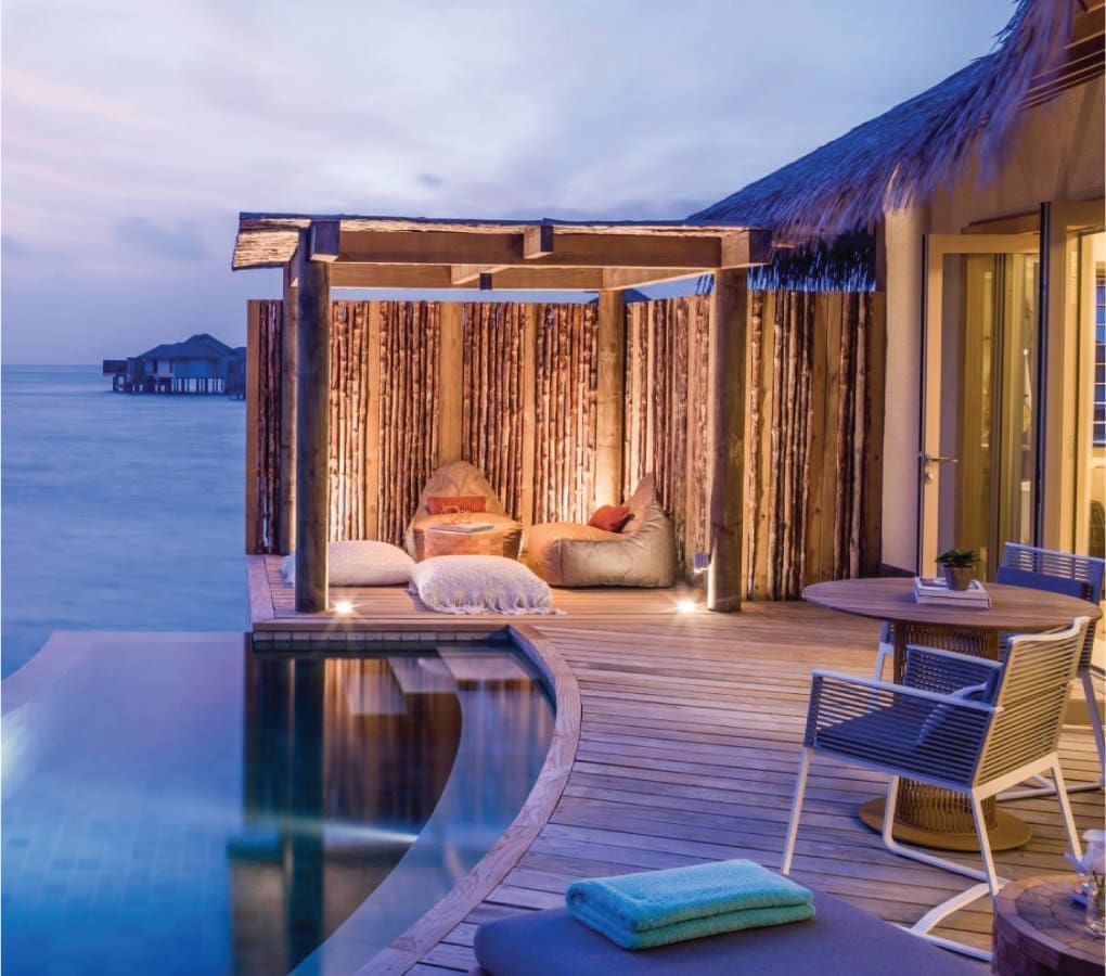 Overwater Pool Villa 水上泳池別墅