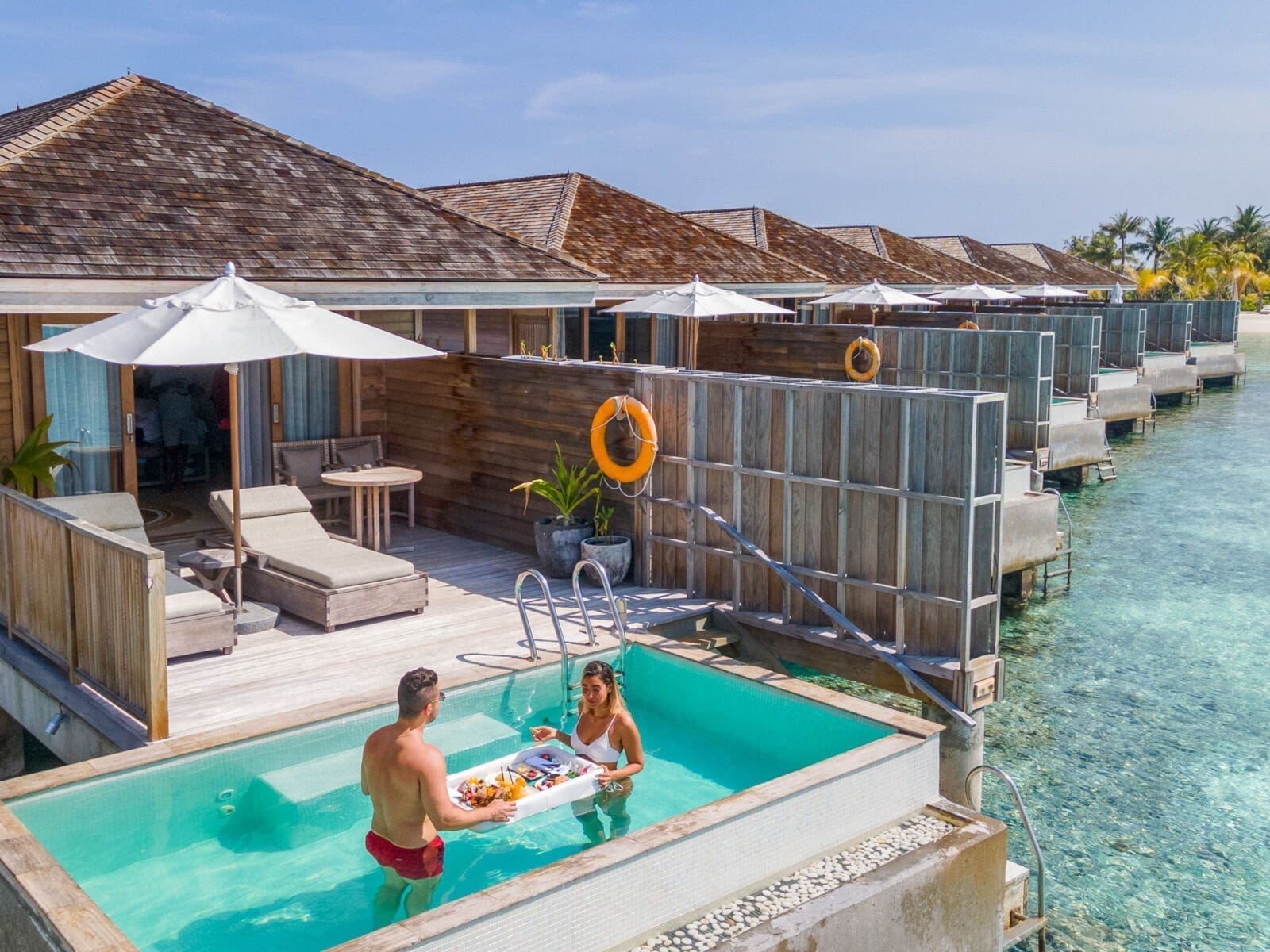 Lagoon Pool Villa 礁湖泳池別墅的露台