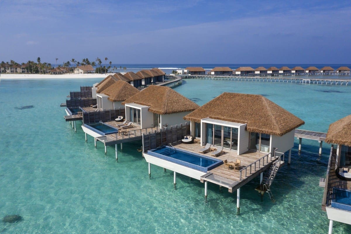 Overwater Villa with Pool 水上泳池別墅