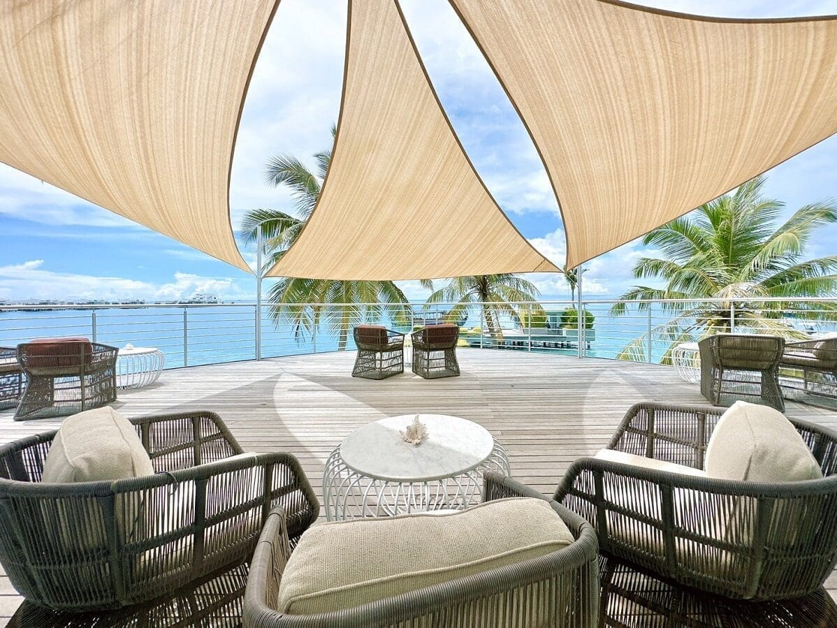 CAFÉ LOUNGE 咖啡館