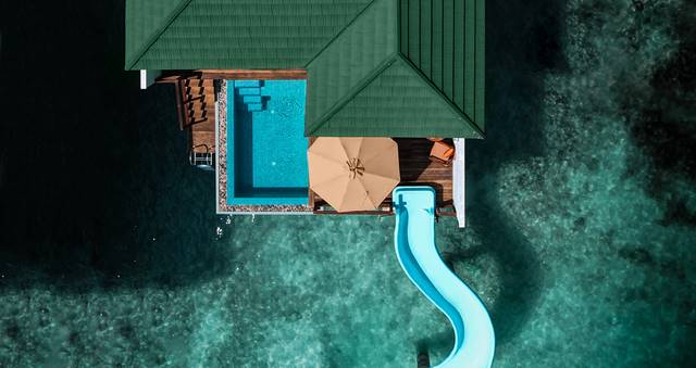 Ocean Villa with Pool 水上泳池別墅