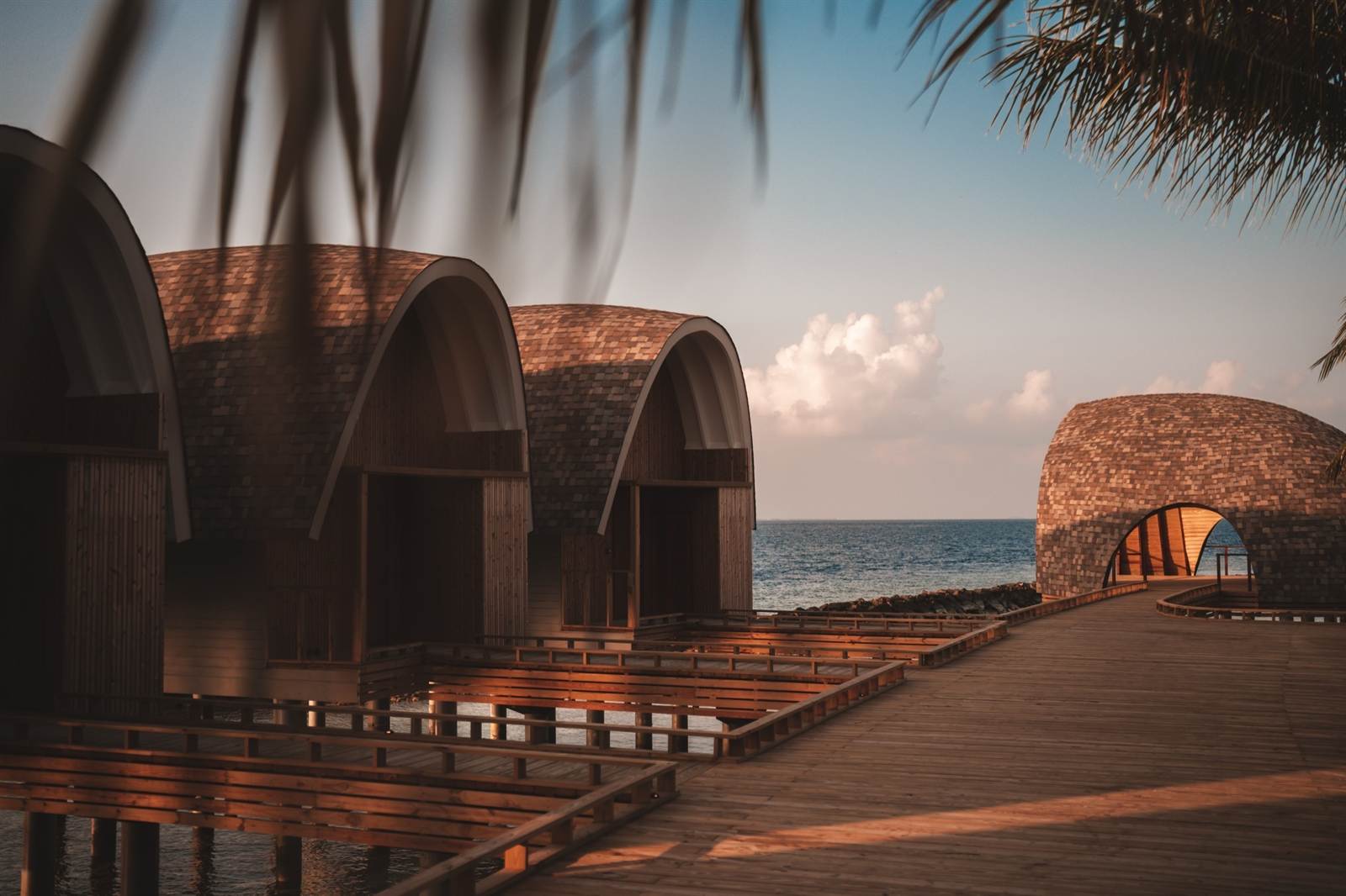 ananea Madivaru Maldives 水上步道與水上建築