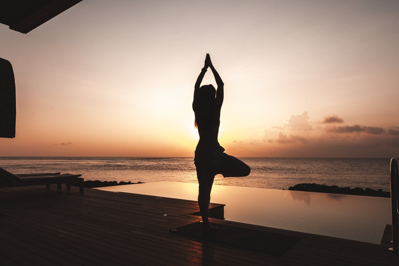 ananea Madivaru Maldives 日落瑜伽