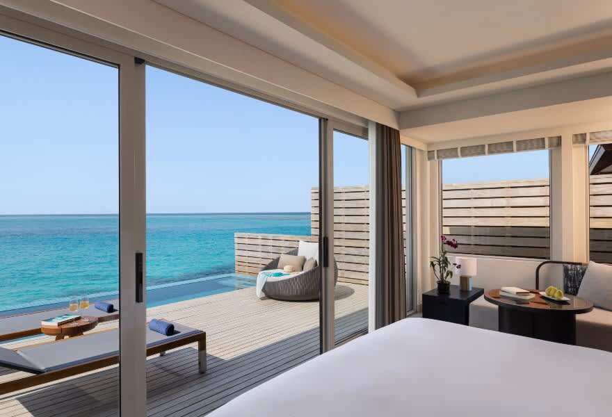 Avani+ Fares Maldives 水上泳池別墅