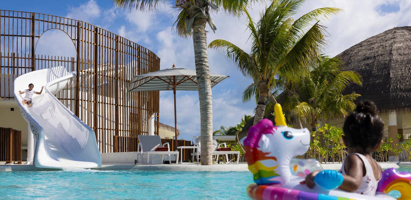 Centara Mirage Lagoon Maldives 游泳池