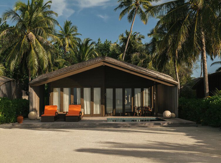 Club Med 芬尼芙海灘泳池別墅正面外觀