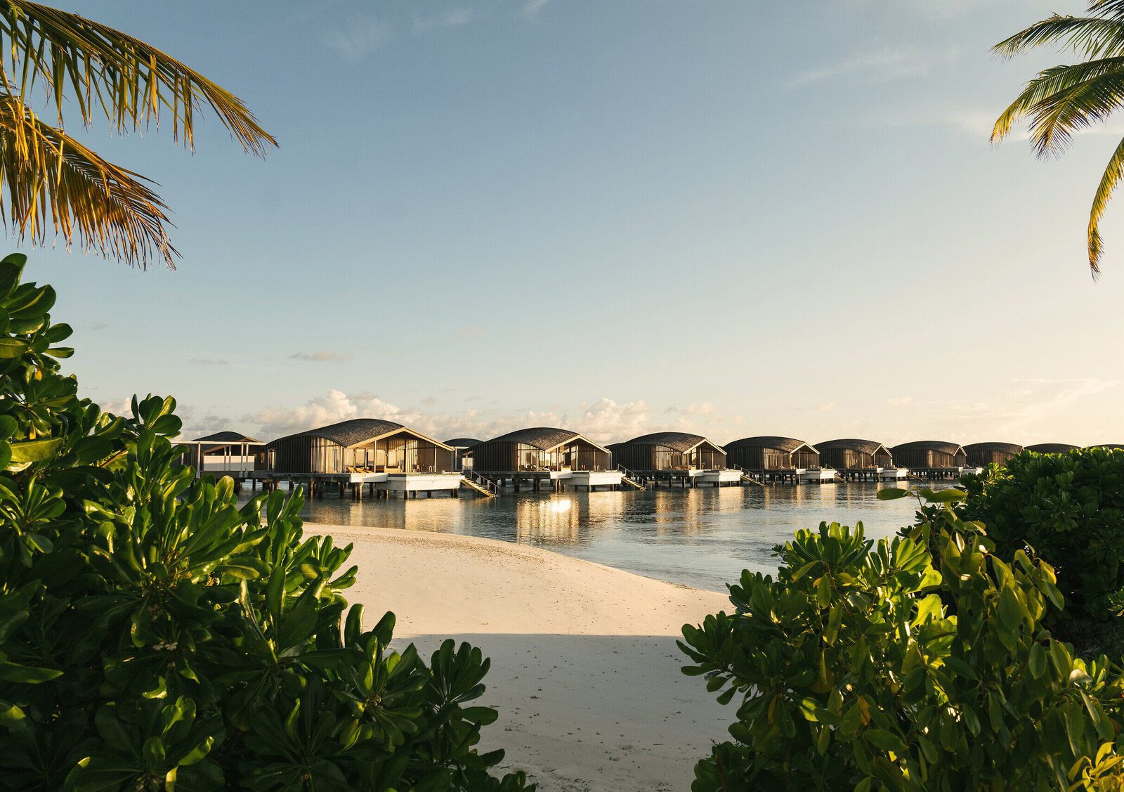 Club Med 芬尼芙別墅海灘、水上泳池別墅與北馬列環礁