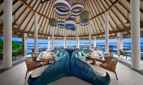 Club Med 卡尼島 Kandu 餐廳海景座位