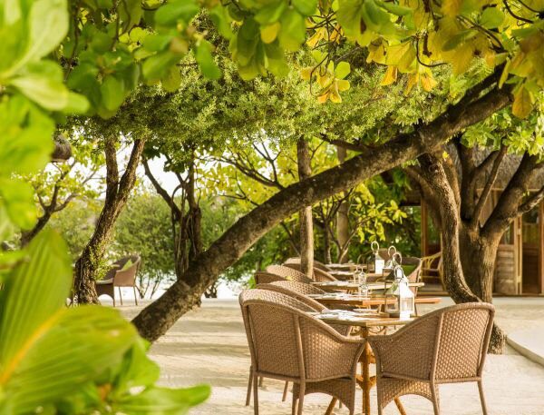 COMO Cocoa Island Como Cocoa Dining Deck