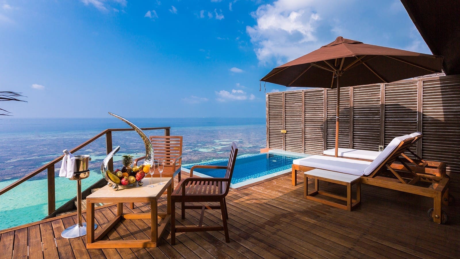 Deluxe Water Villa 水上泳池別墅的露台