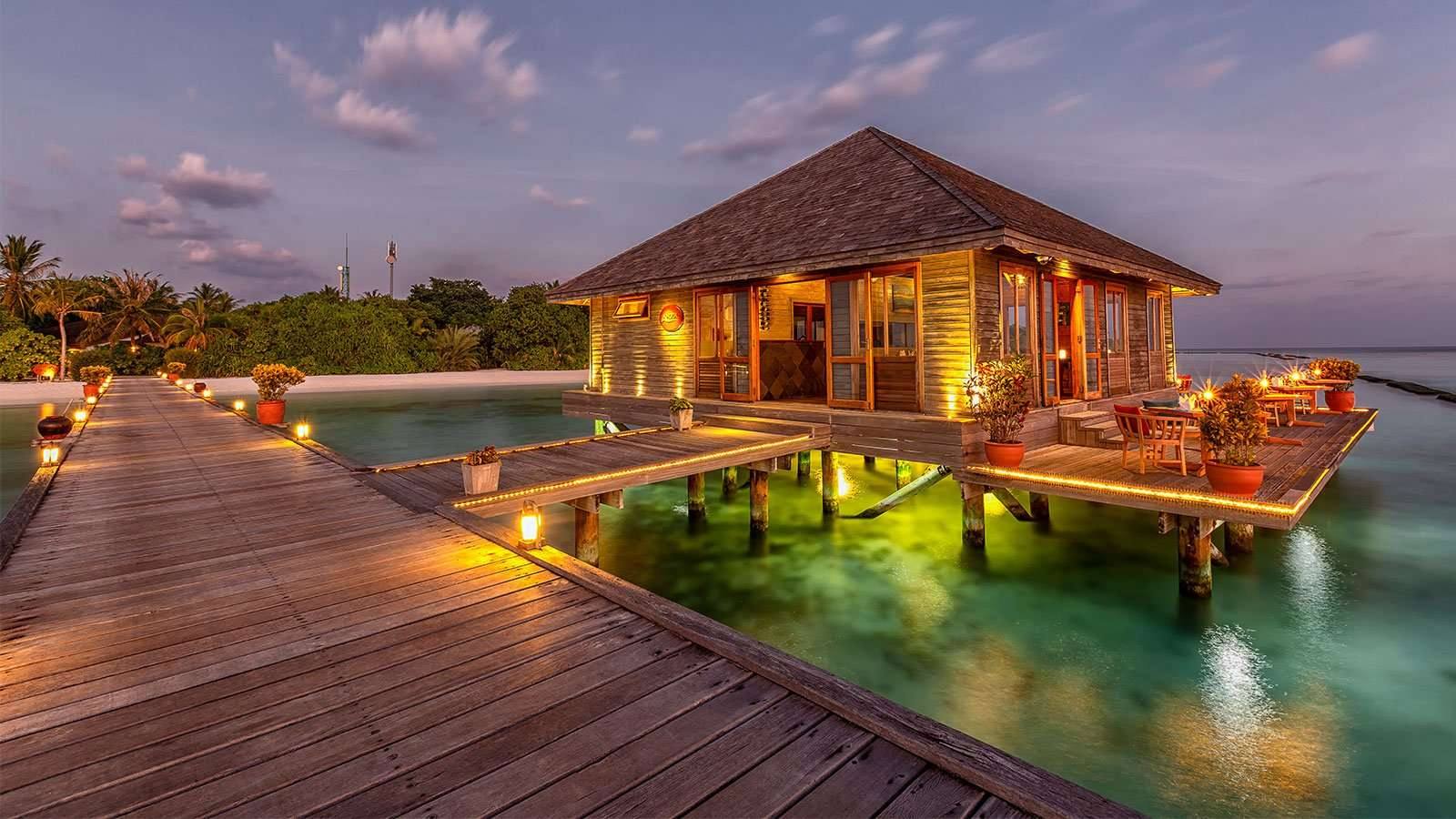 Komandoo Aqua 水上餐廳
