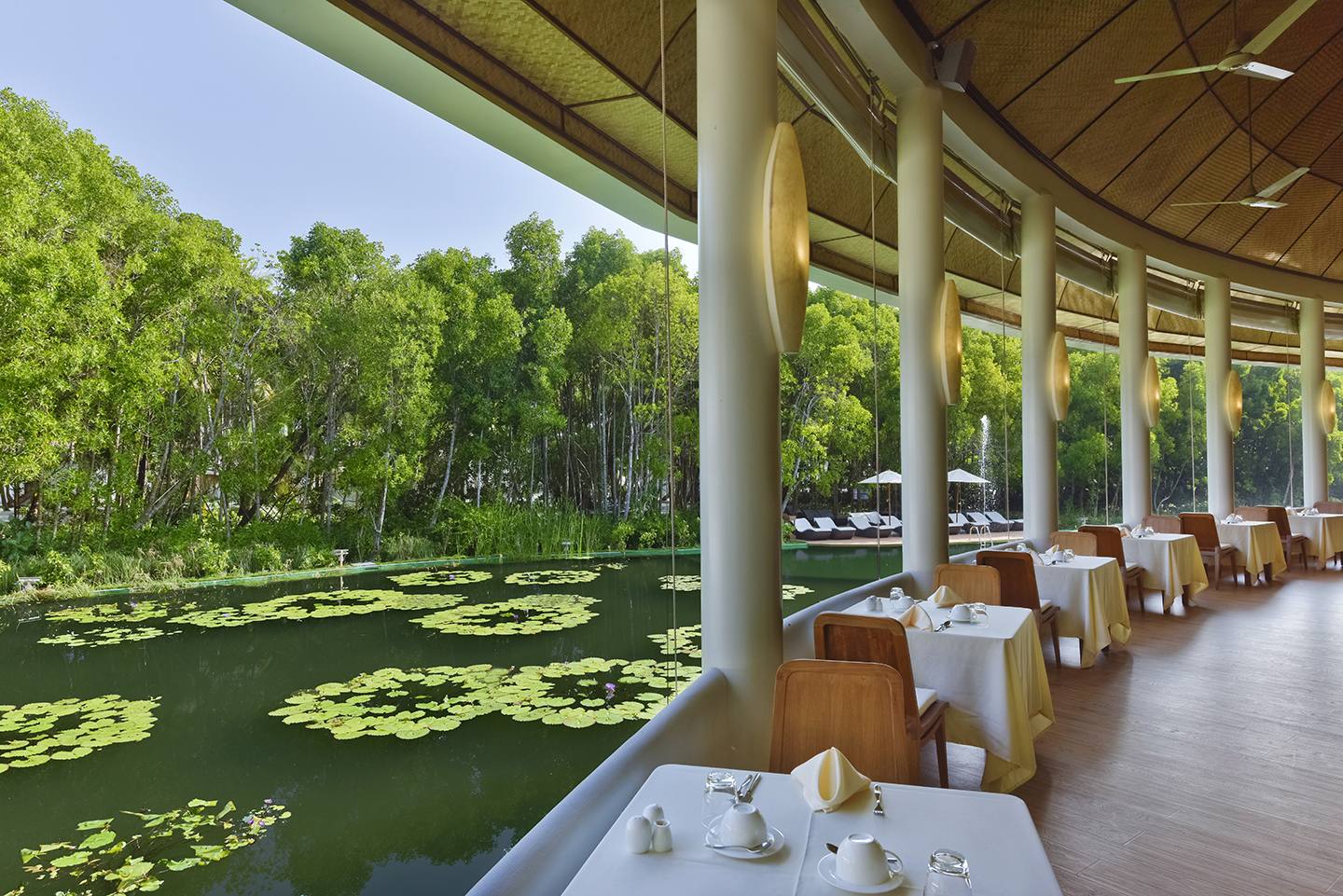 Dreamland Lake View Restaurant 湖景餐廳