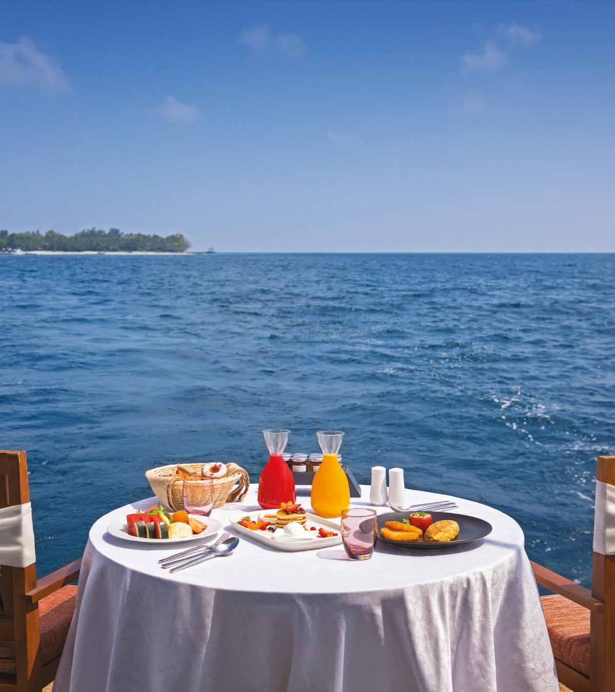 Taj Coral Reef 私人海灘晚餐