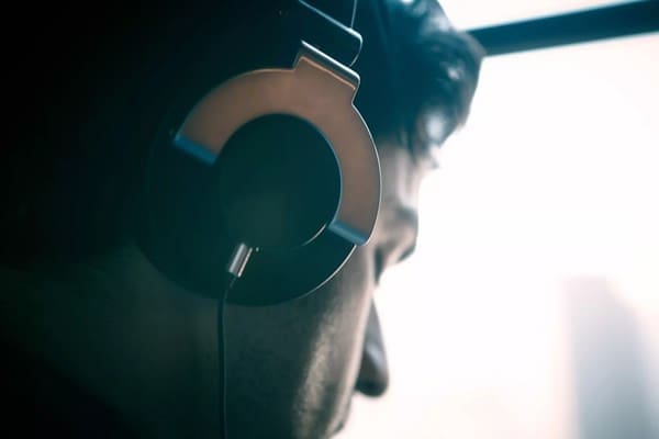 DJ 唱盤