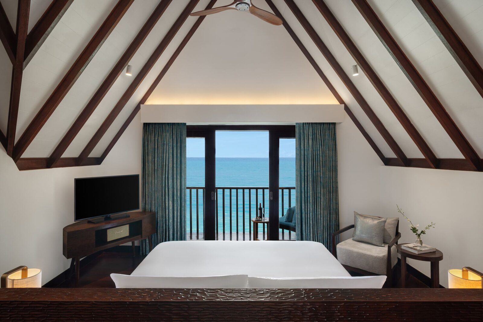 Heritance Aarah Ocean Suite