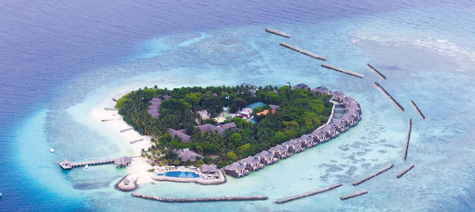 Taj Coral Reef Maldives 心形島嶼空拍