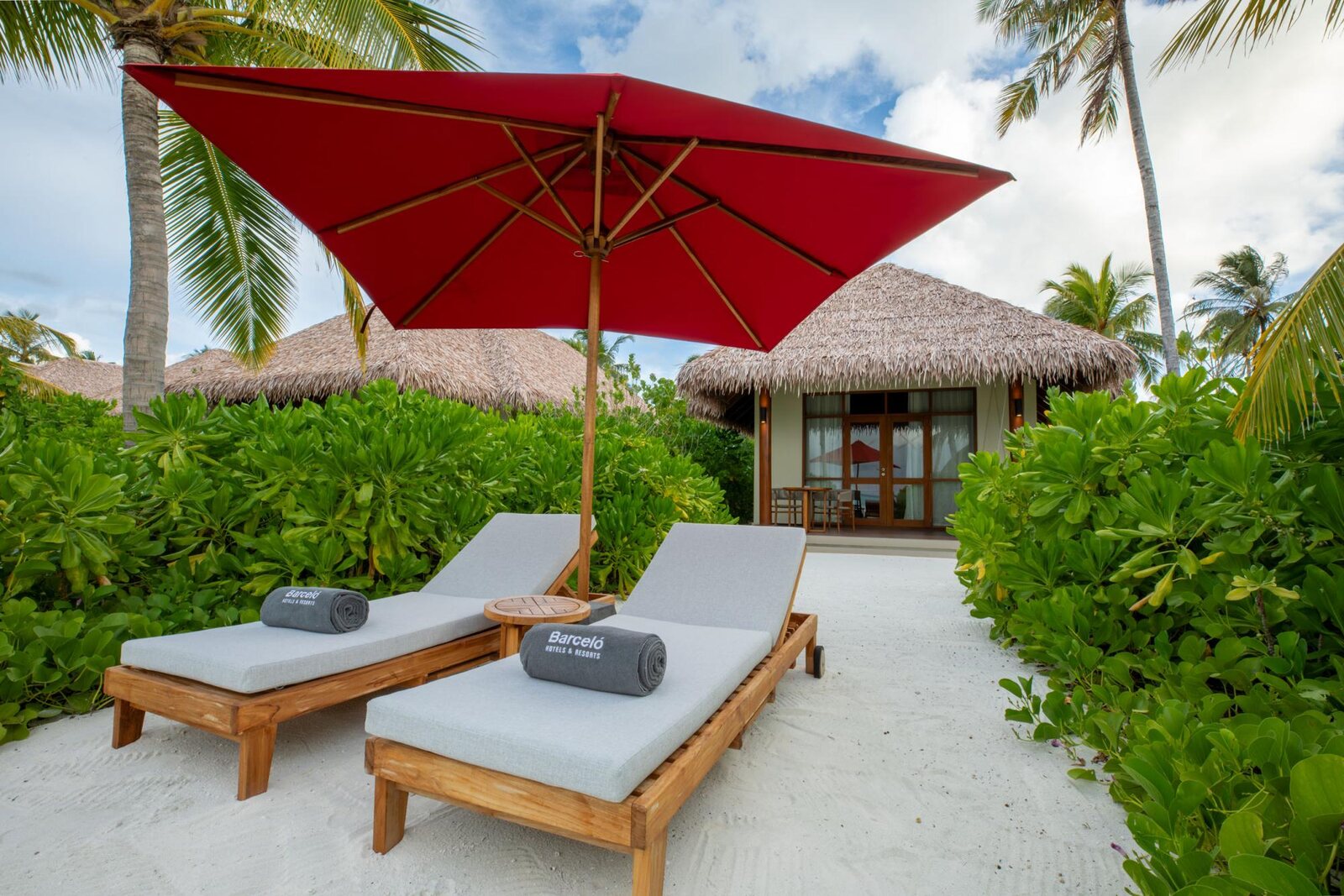 Meliá Whale Lagoon Maldives 日出沙灘別墅