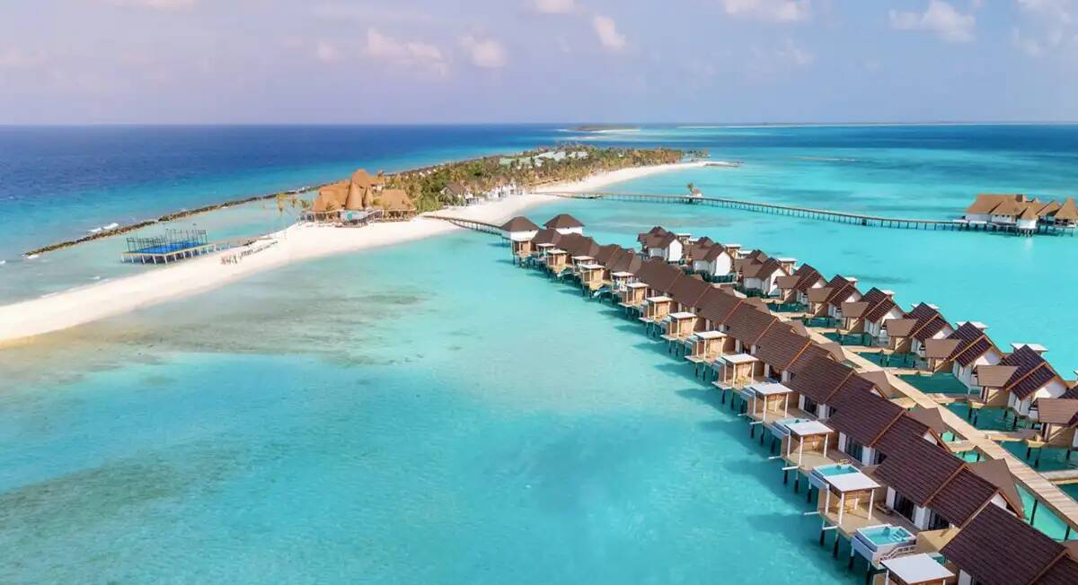 Meyyafushi Maldives 島嶼與水上別墅空拍