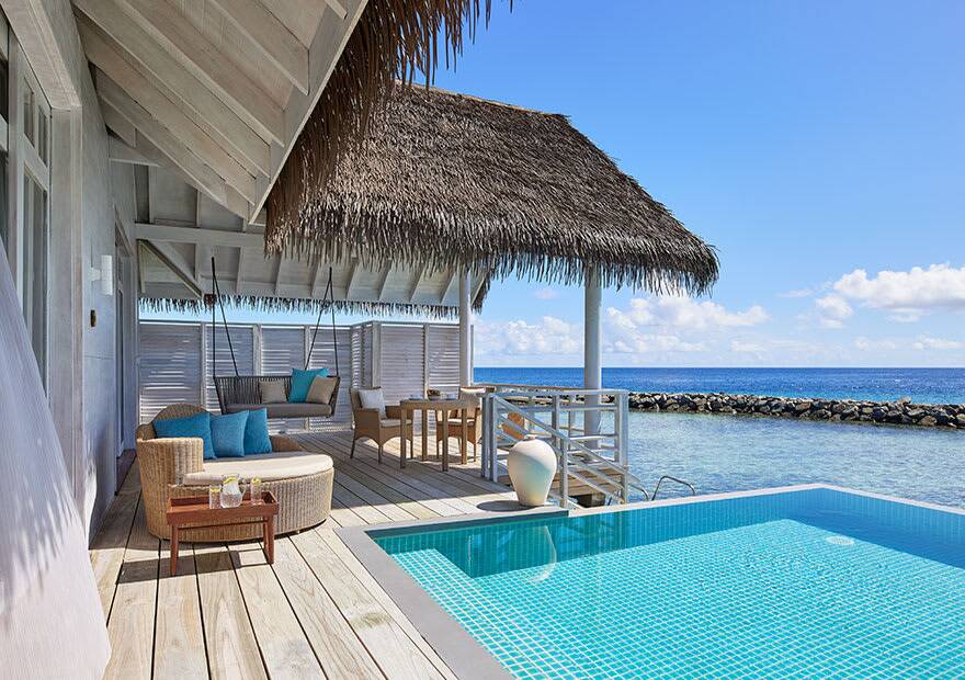 NH Maldives Kuda Rah Over Water Royal Residence 私人泳池與海景露台