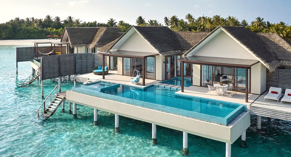 Over Water Villa 水上別墅