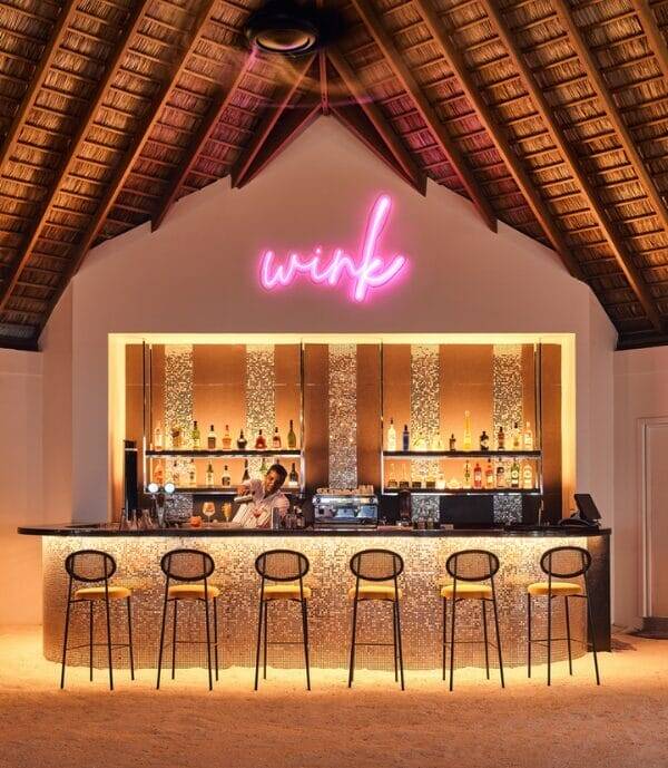 Nova Maldives Wink 海灘酒吧