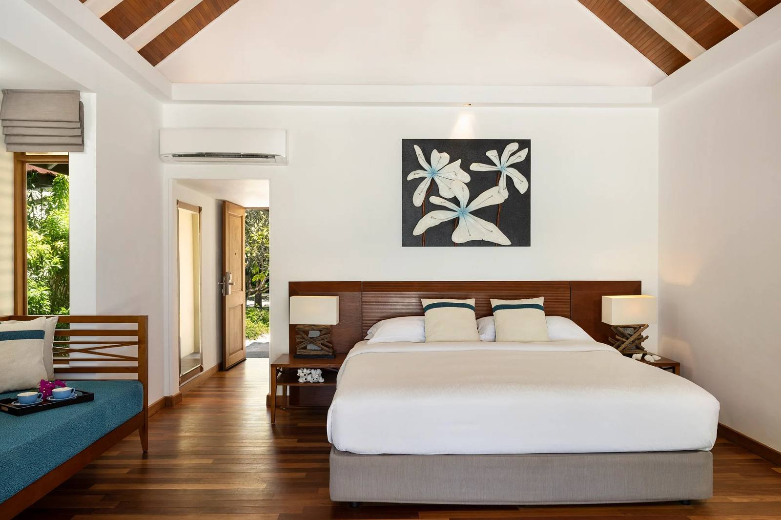 NIVA Kurumba Maldives Deluxe Bungalow