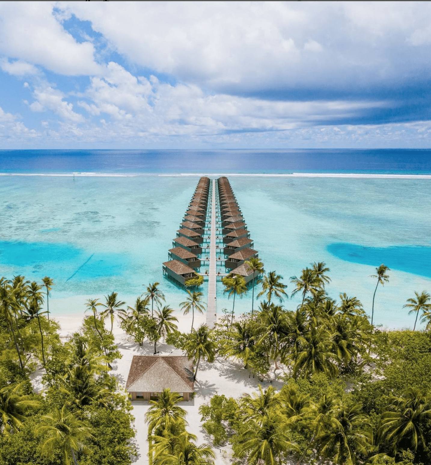 Meeru Maldives Jacuzzi Water Villa 水上棧橋空拍