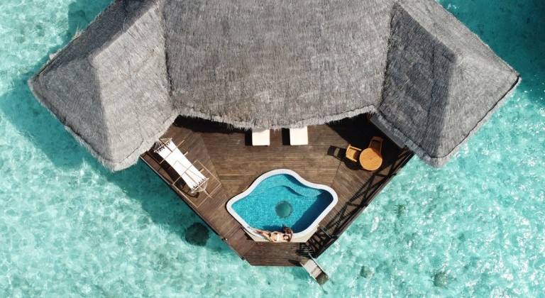 Coco Palm Dhuni Kolhu Lagoon Villa 水上泳池與露台