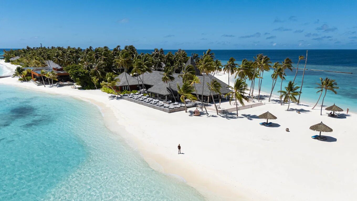 Veligandu Maldives Resort Island 主海灘空拍