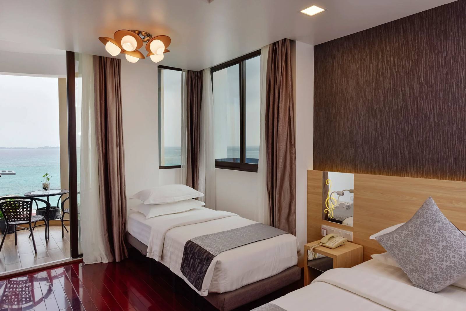 Arena Beach Hotel Maafushi Super Deluxe Room with Balcony & Island View 陽台島景三人房