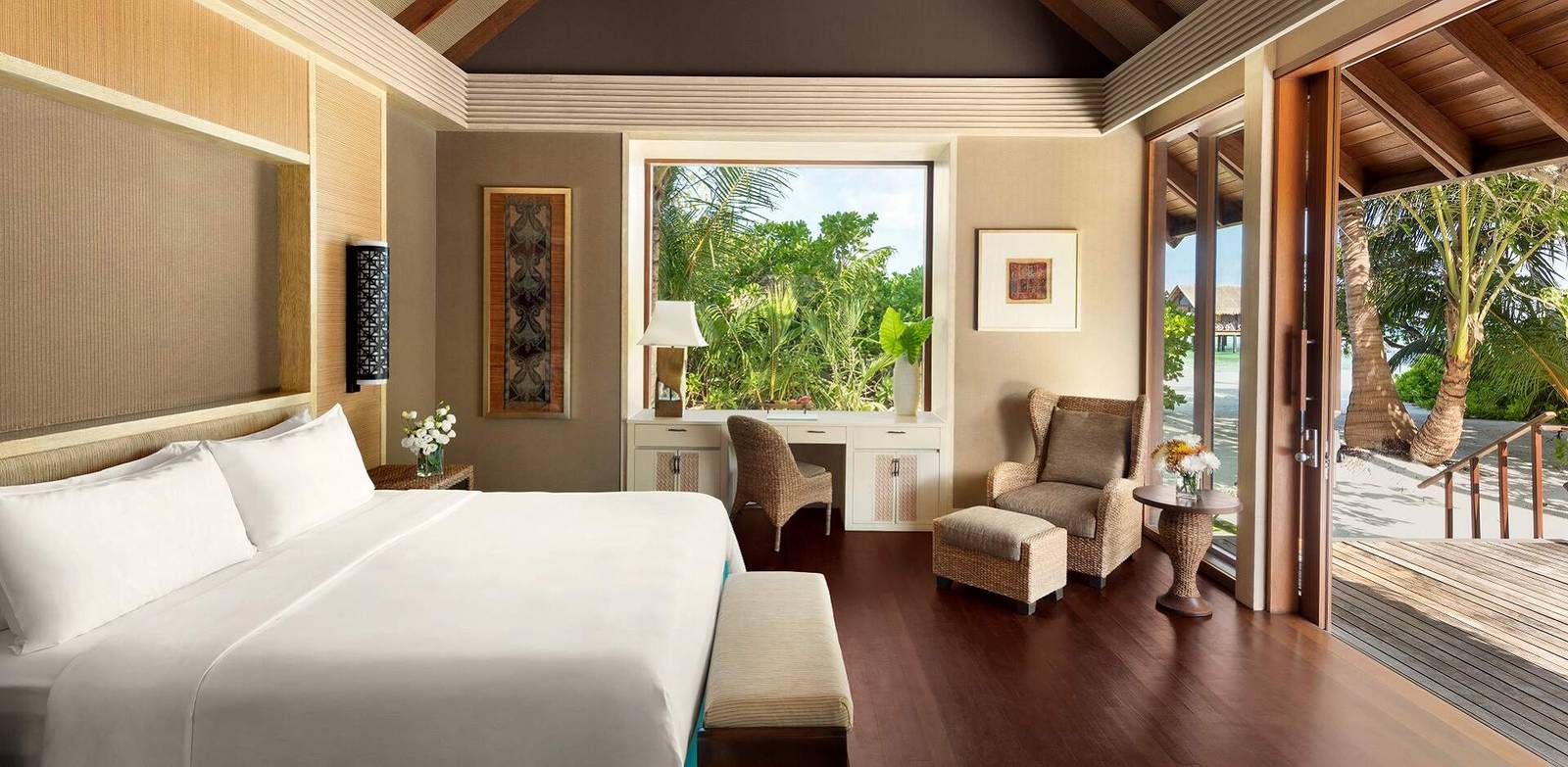 Shangri-La Villingili 兩房沙灘別墅臥室