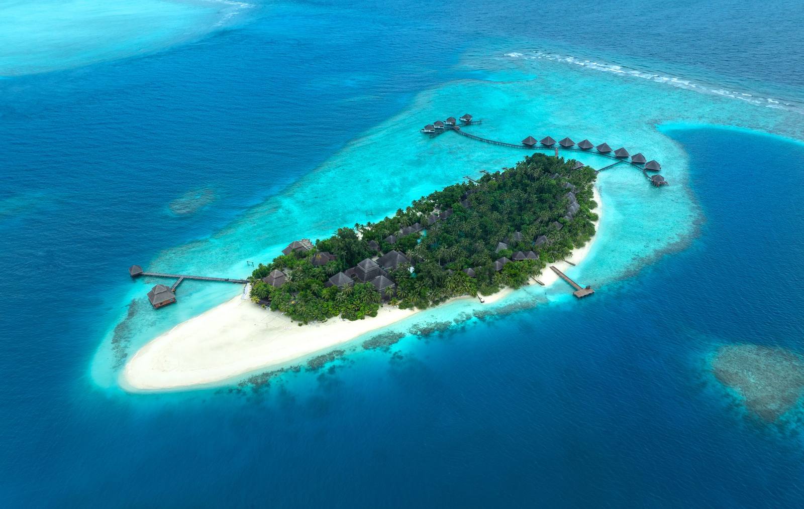 Adaaran Club Rannalhi 全島、沙灘與潟湖空拍