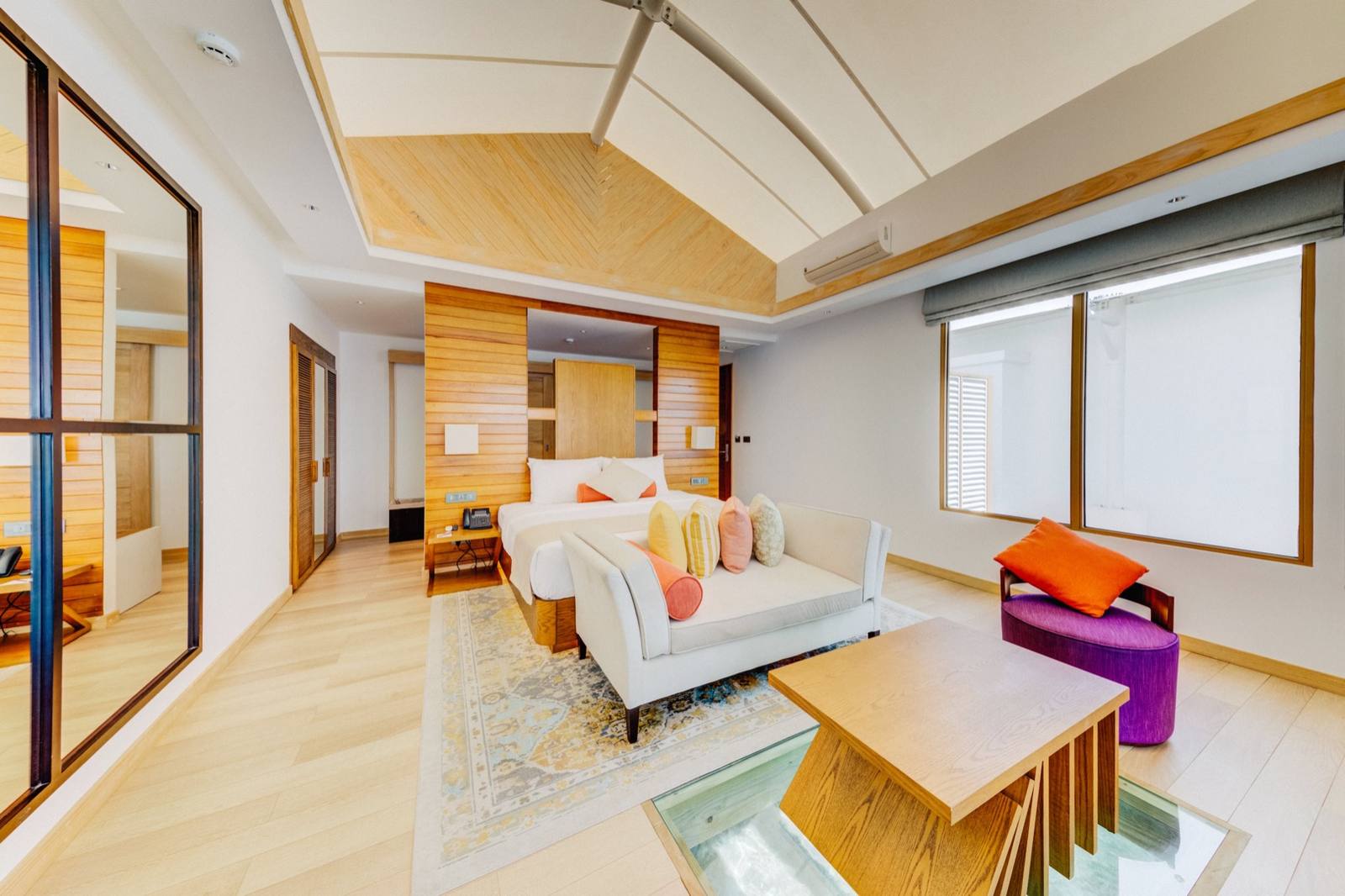 Cinnamon Hakuraa Huraa Sunset Water Bungalow 臥室