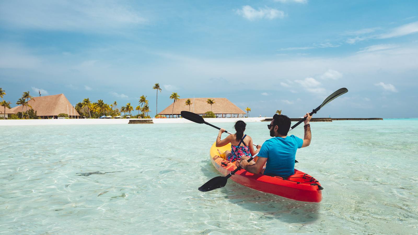 Cinnamon Velifushi 潟湖划獨木舟