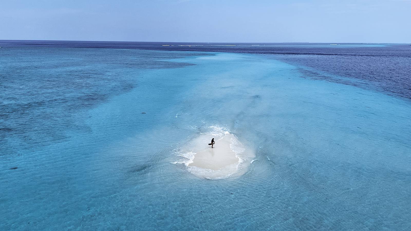 Cinnamon Velifushi 沙洲野餐行程空拍