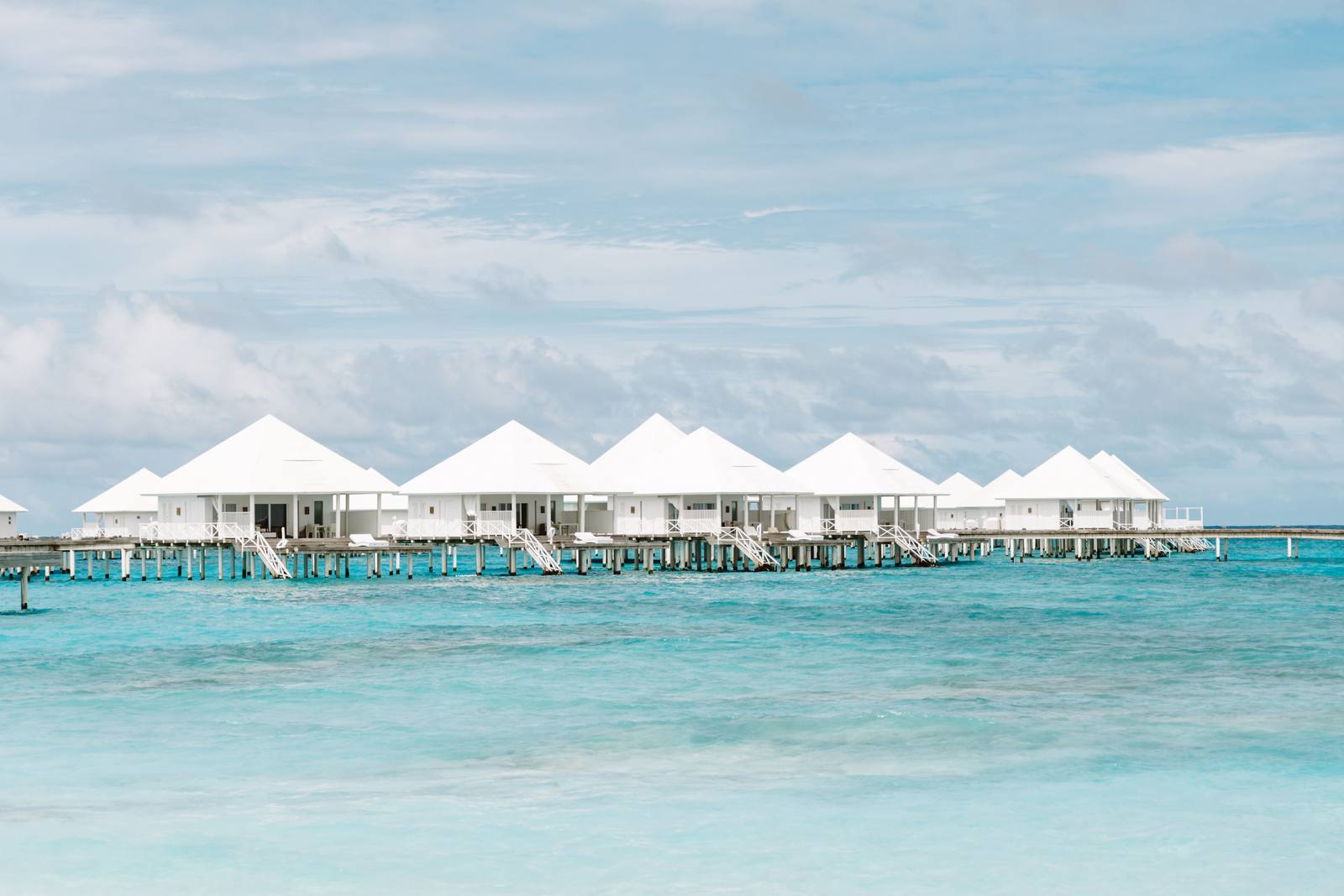 Diamonds Thudufushi 水上別墅外觀