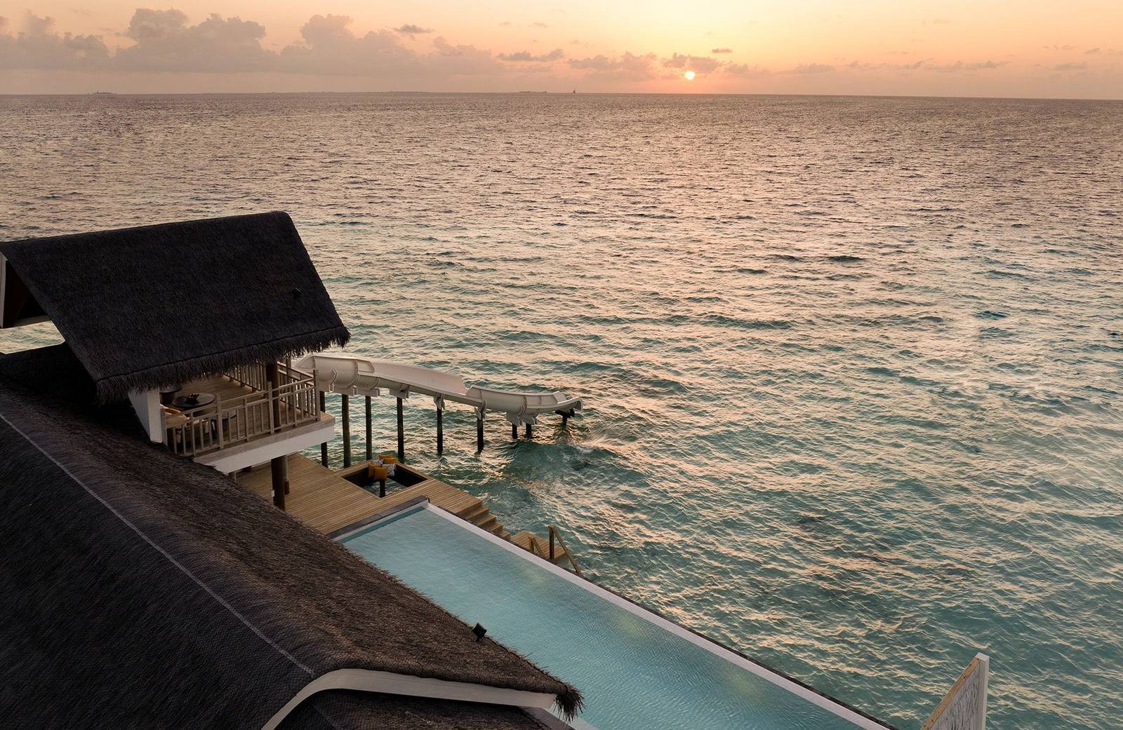DON MAAGA Sunset Water Pavilion 夕陽泳池