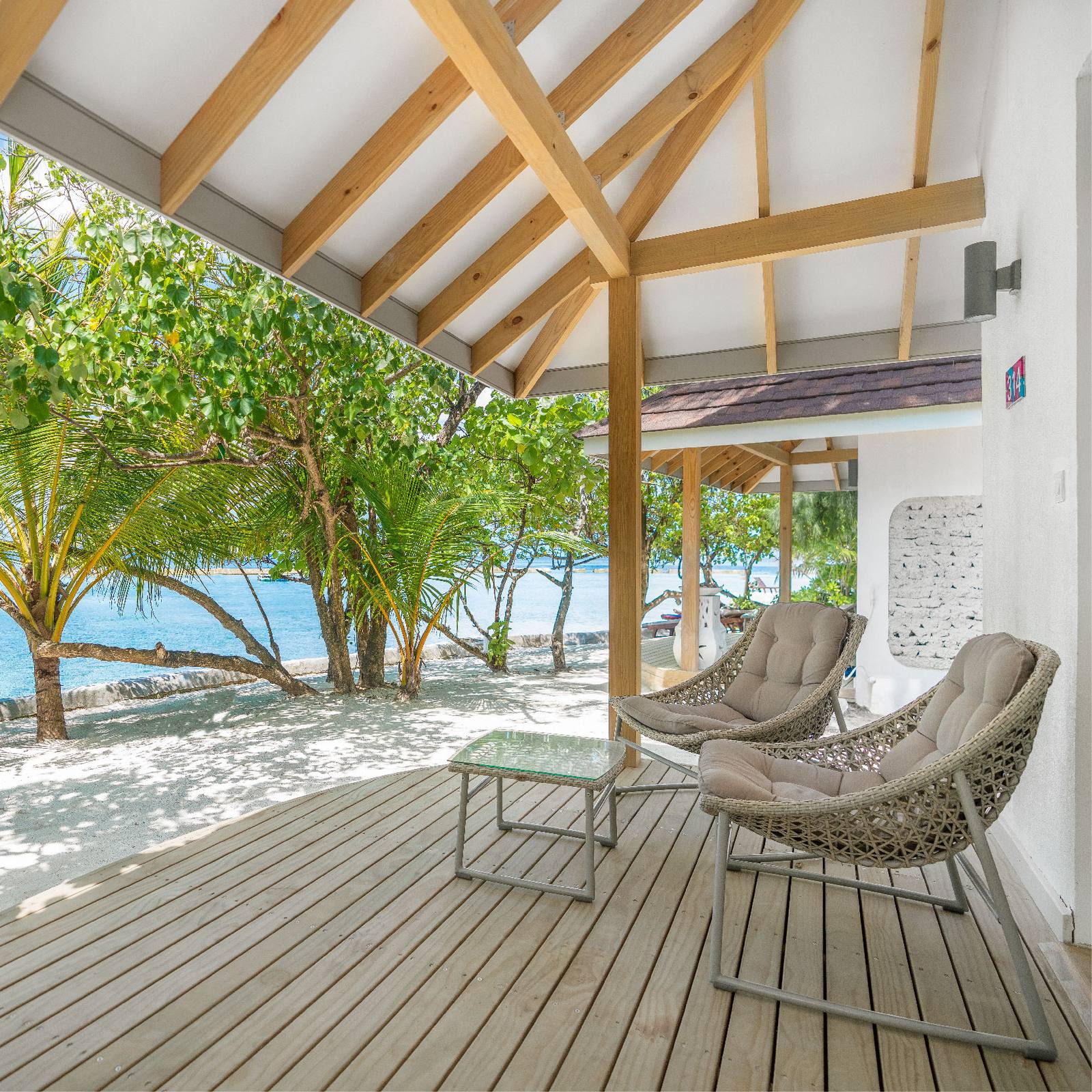 Ellaidhoo by Cinnamon Beach Bungalow 面海露台