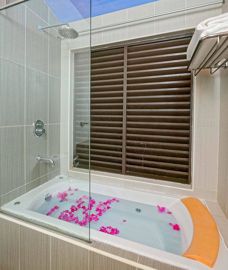 Embudu Village Water Villa 浴缸