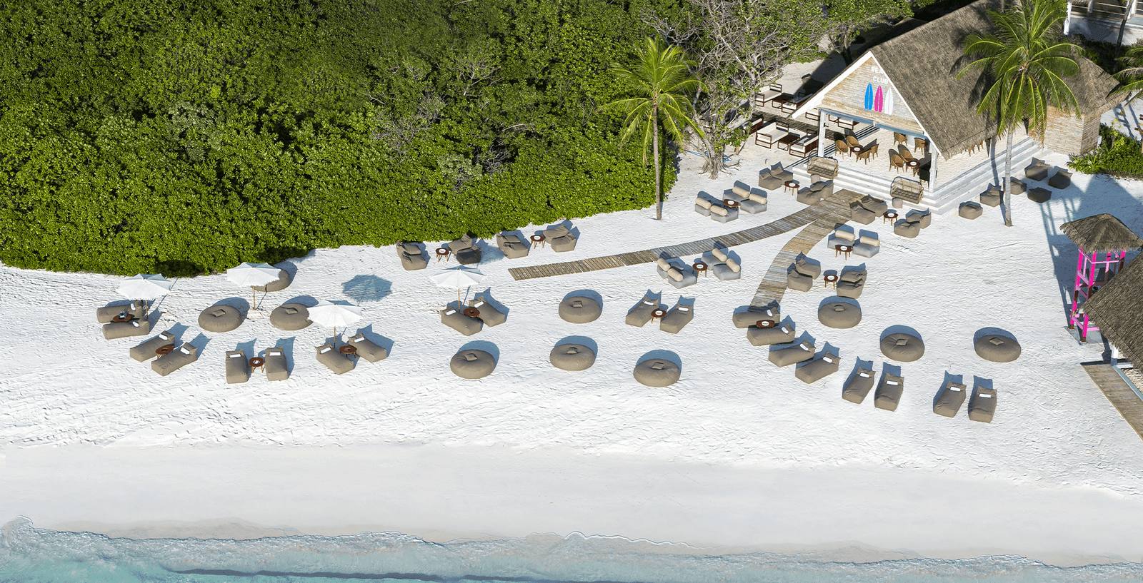 Ifuru Island 海灘俱樂部空拍