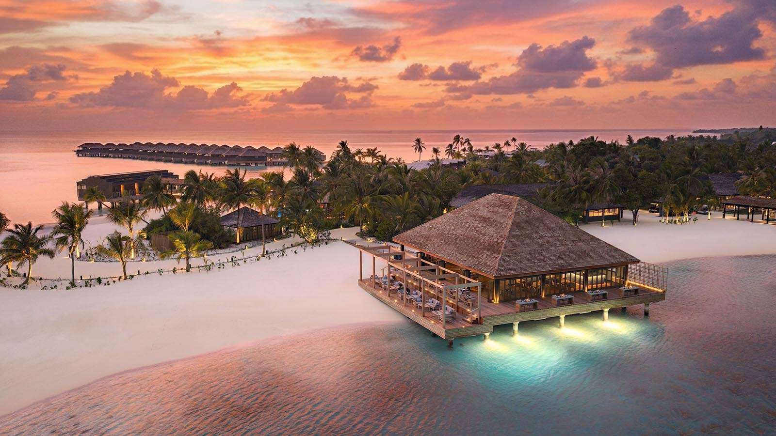 Nala Maldives Milos 水上餐廳空拍