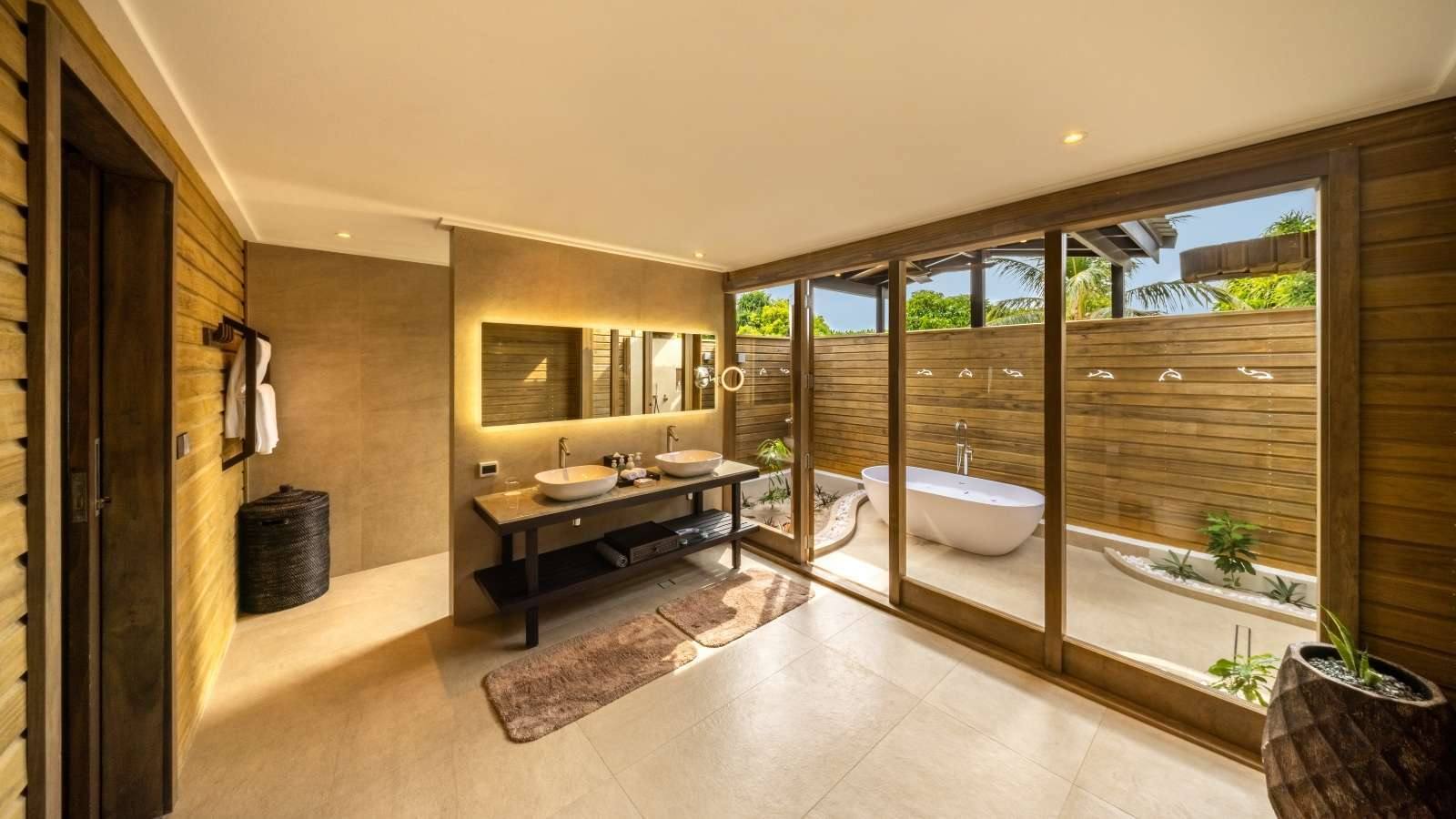 Nala Maldives Romantic Beach Villa 浴室