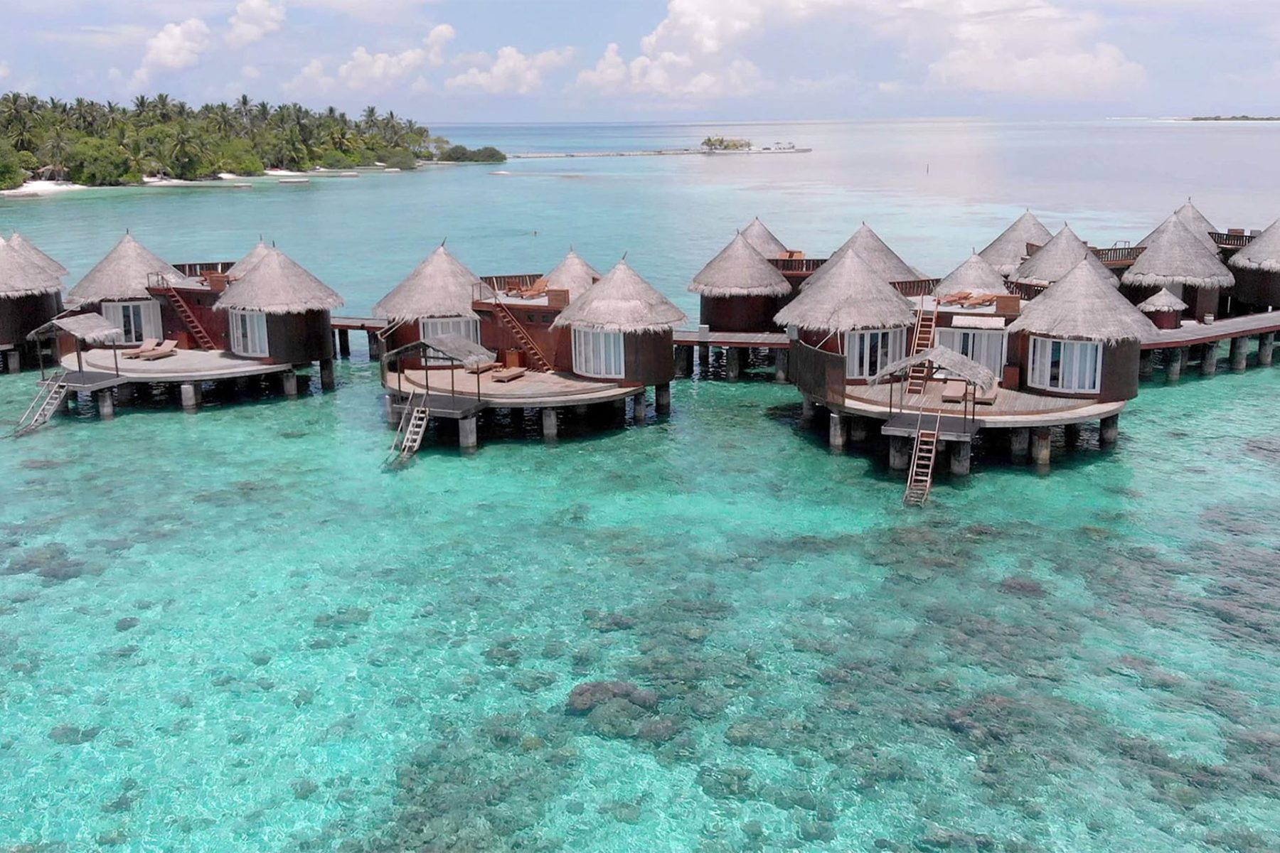 尼卡島水上別墅 Water Villa 直通海洋露台
