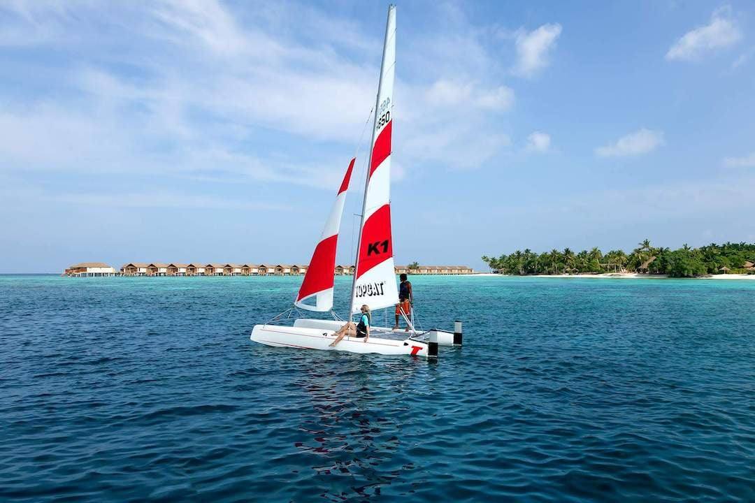 Reethi Faru Resort 雙體帆船